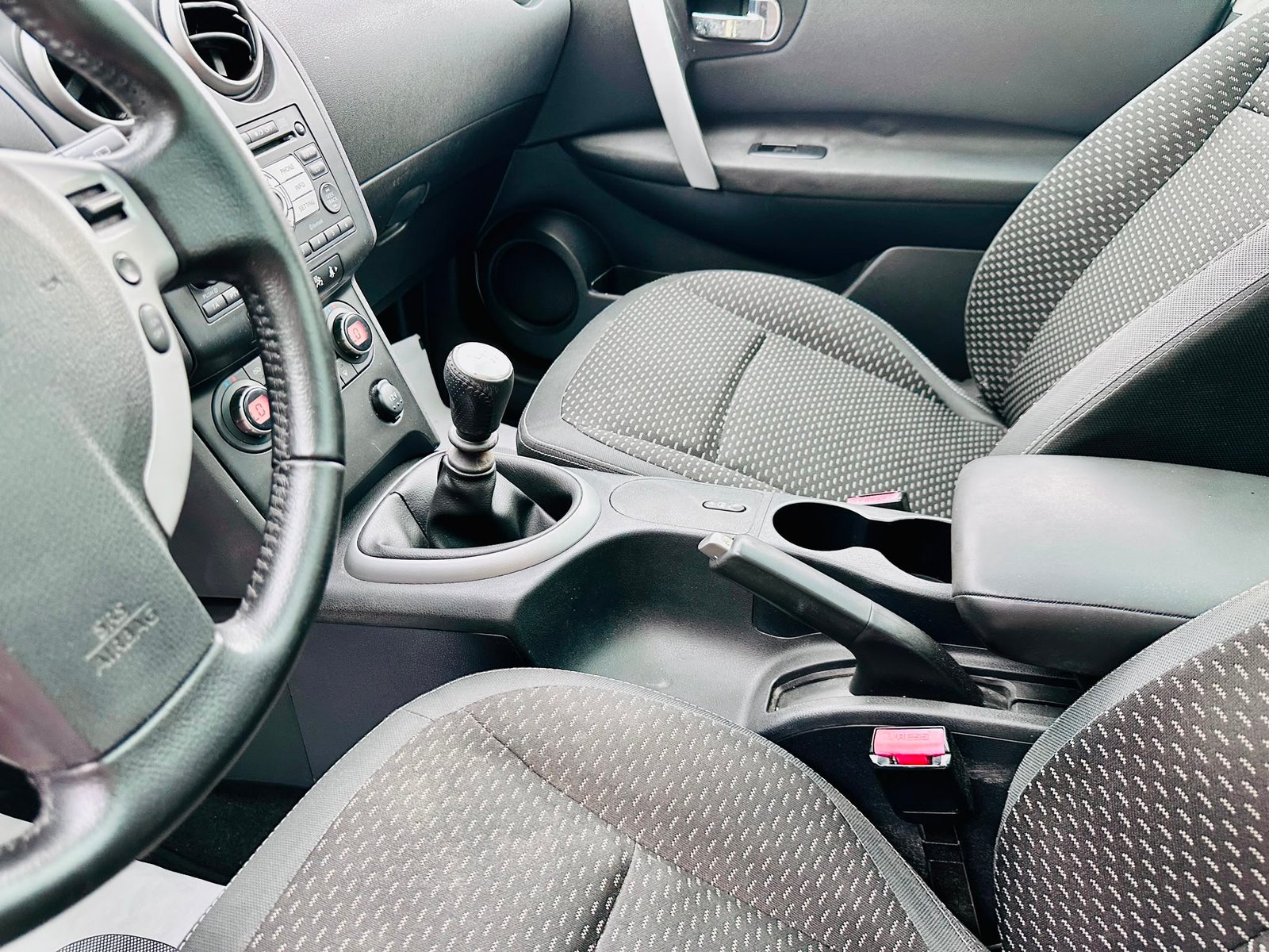 NISSAN Qashqai 2.0 Tekna 4×2