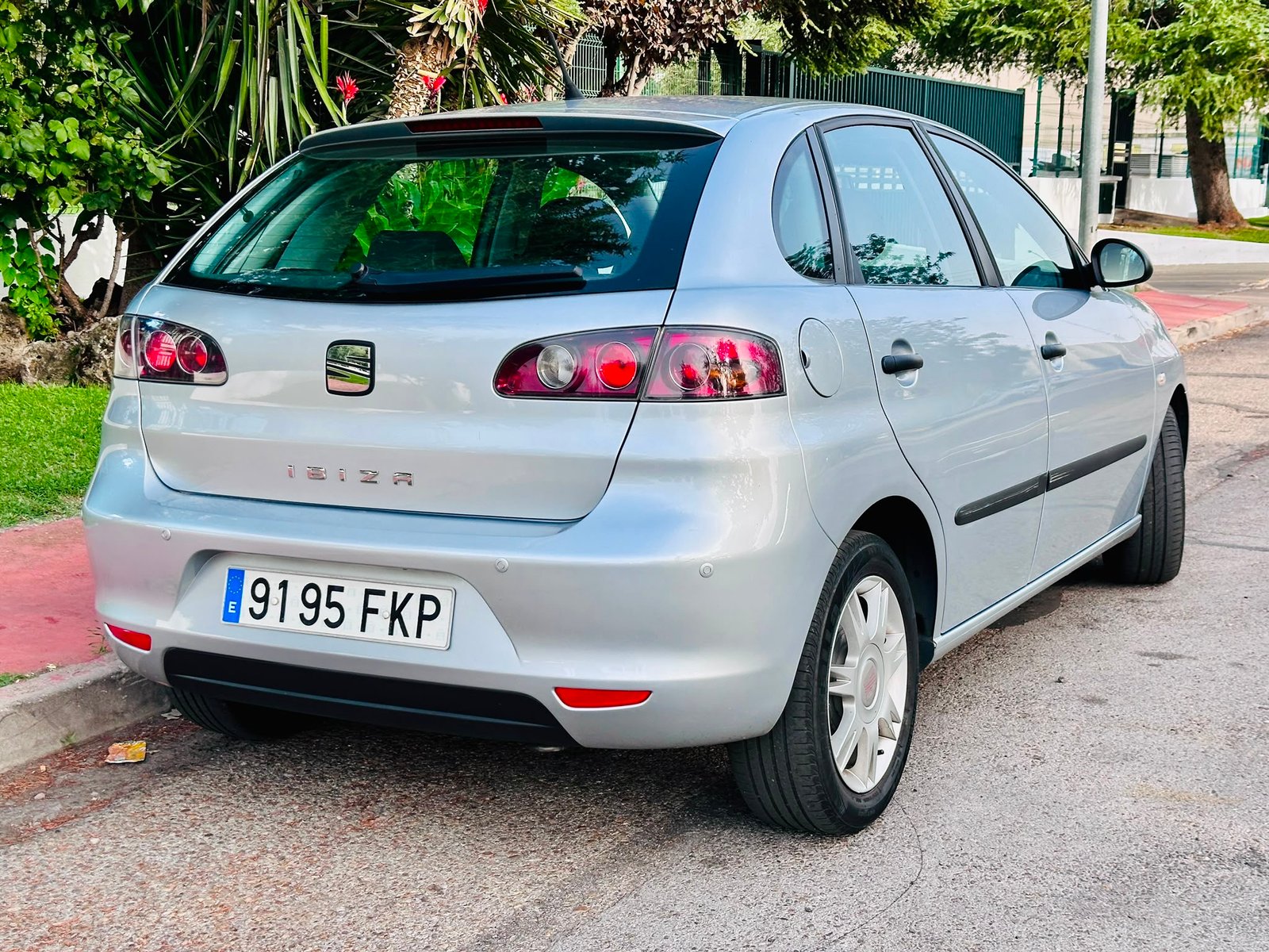 SEAT Ibiza 1.2Hit 70cv