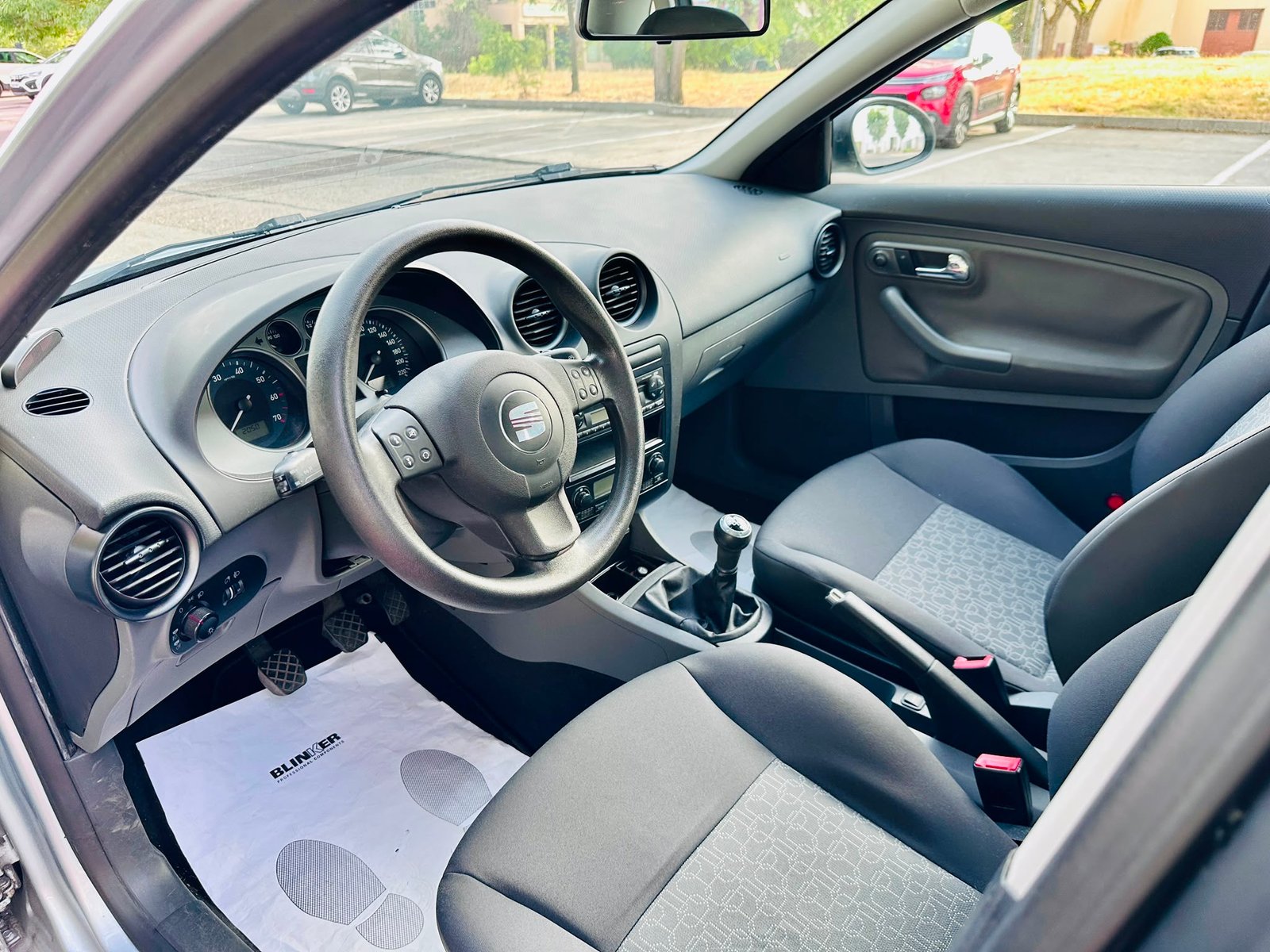 SEAT Ibiza 1.2Hit 70cv