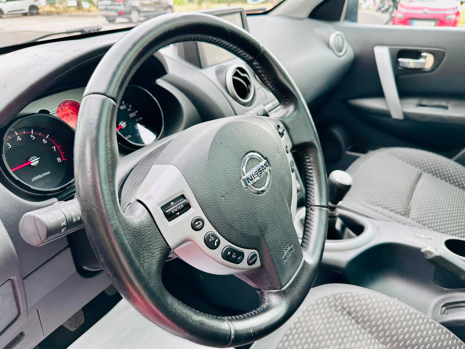 NISSAN Qashqai 2.0 Tekna 4×2