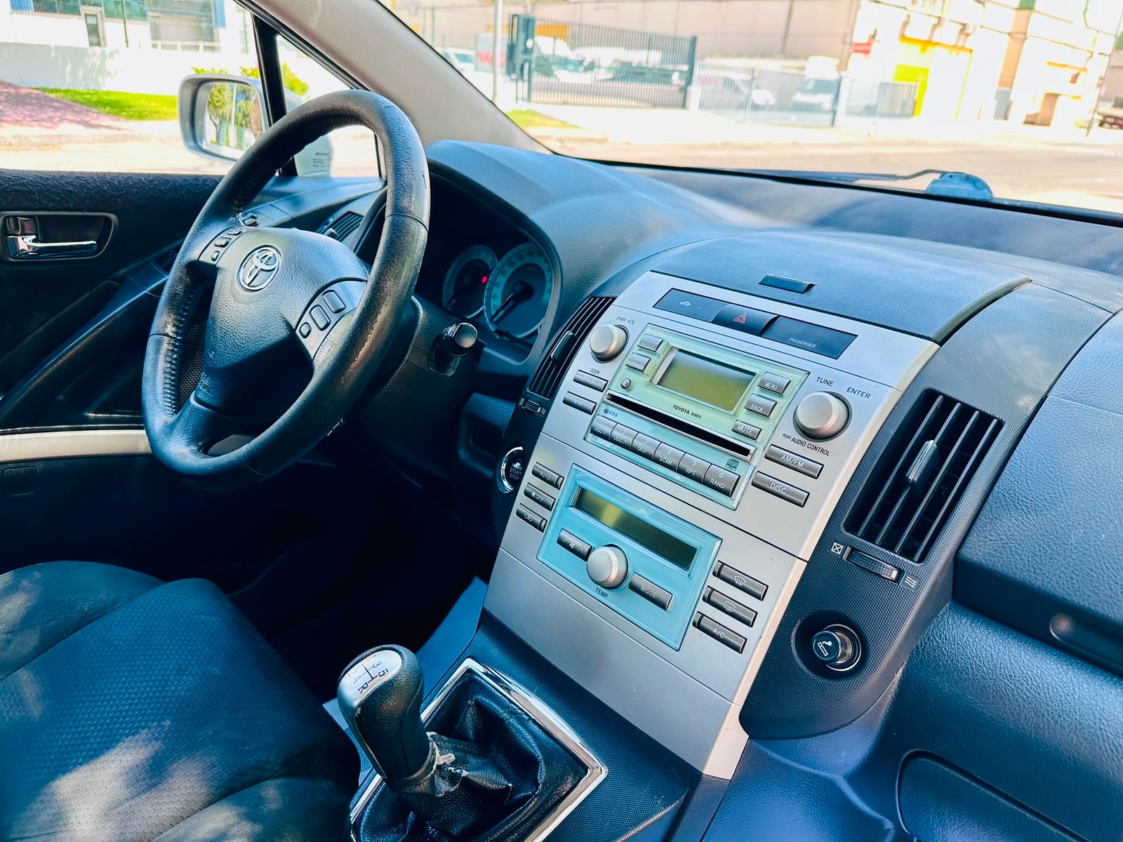 TOYOTA Corolla Verso 1.8